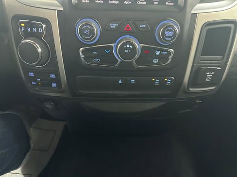 Used 2014 RAM 1500 Big Horn AWD/4WD image 39
