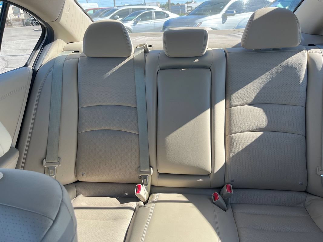 Used 2016 Honda Accord EX-L image 18