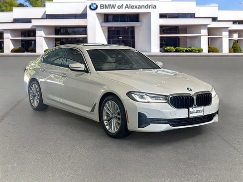 Used 2023 BMW 530i xDrive w/ Convenience Package AWD/4WD image 3