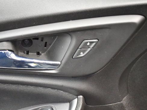 Used 2023 Chevrolet Malibu LT FWD image 15