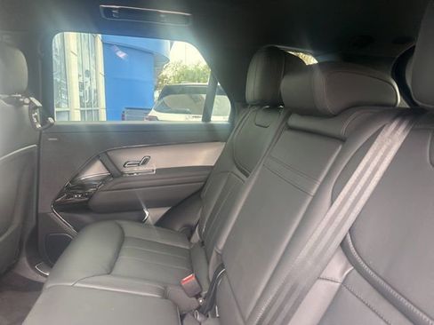 Used 2024 Land Rover Range Rover Sport SE image 25