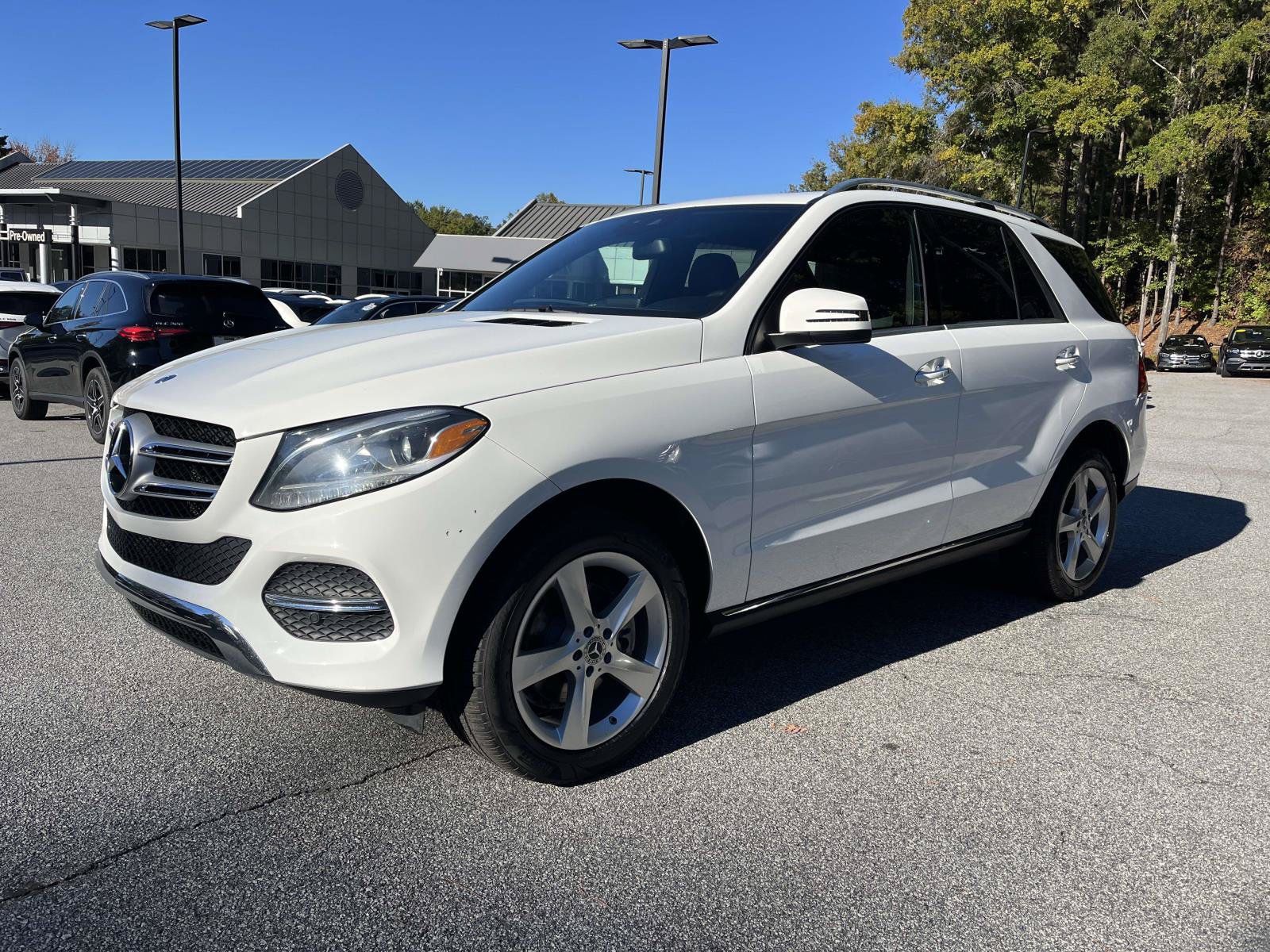 Used 2017 Mercedes-Benz GLE 350 4MATIC image 3