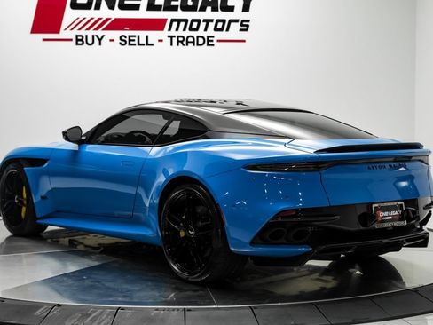 Used 2022 Aston Martin DBS Superleggera RWD image 11