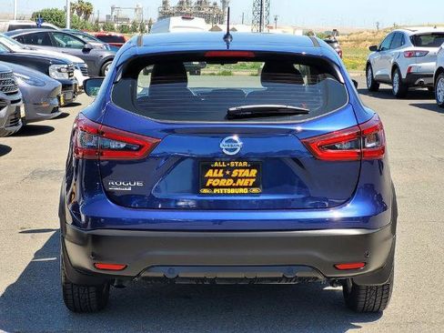 Used 2022 Nissan Rogue Sport S FWD image 5