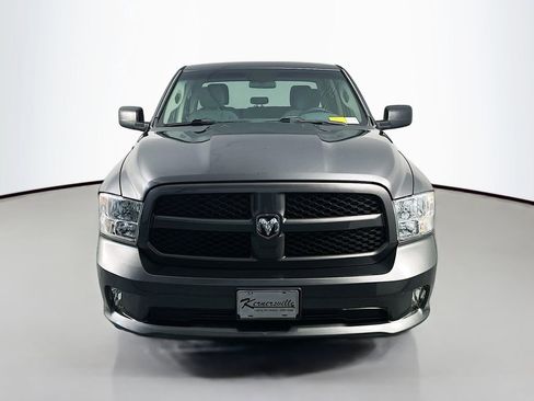 Used 2017 RAM 1500 Express w/ Express Value Package AWD/4WD image 2