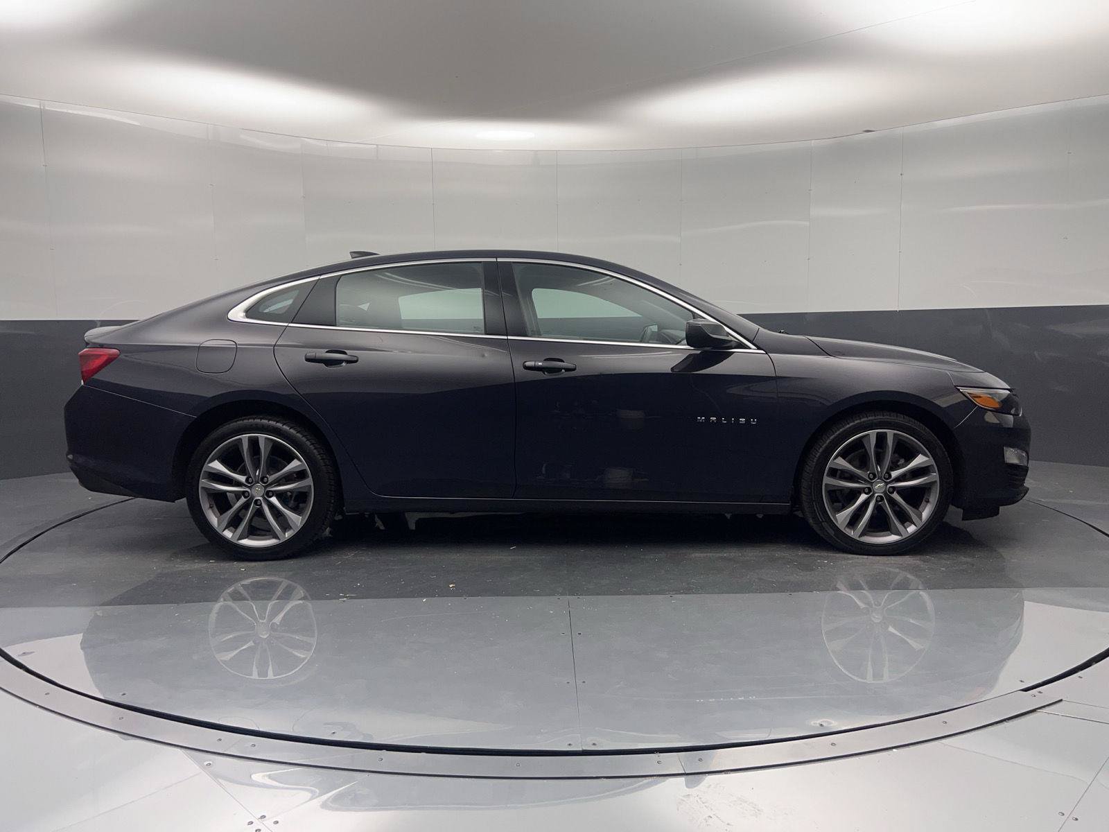 Used 2025 Chevrolet Malibu LT FWD image 34