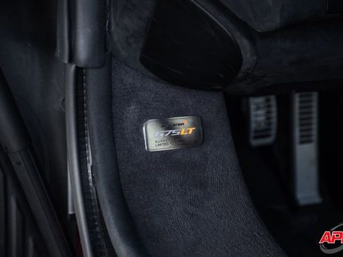 Used 2016 McLaren 675LT Coupe RWD image 32