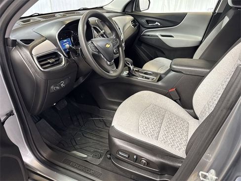 Used 2024 Chevrolet Equinox LS w/ LS Convenience Package image 11