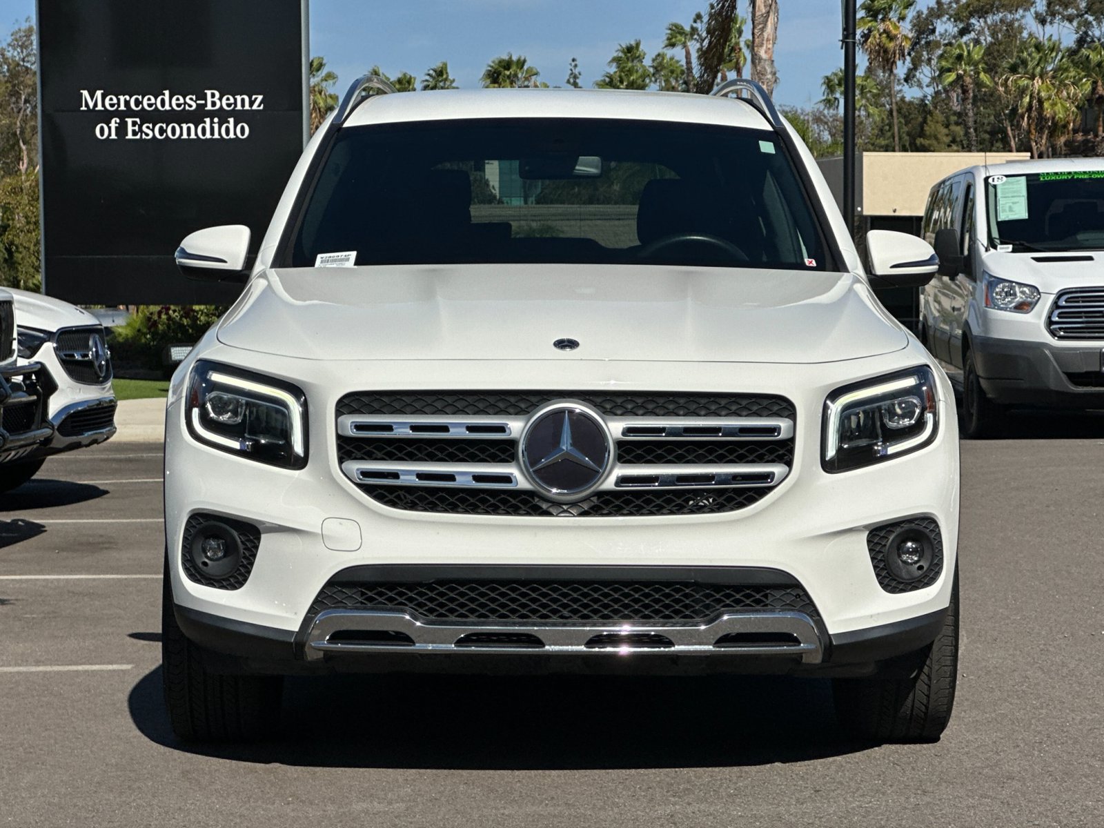 Used 2023 Mercedes-Benz GLB 250 w/ Premium Package image 8