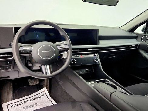 Used 2025 Hyundai Sonata SEL AWD/4WD image 12