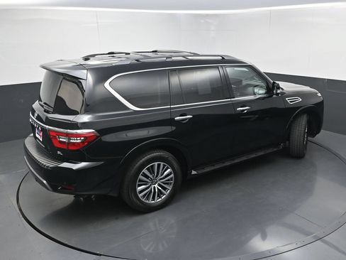 Used 2023 Nissan Armada SL w/ Captain's Chairs Package RWD image 38