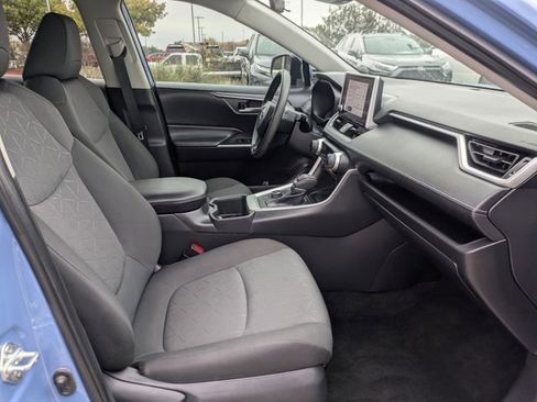 Used 2023 Toyota RAV4 AWD Hybrid image 32