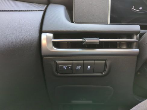 Used 2025 Hyundai Tucson SEL image 32