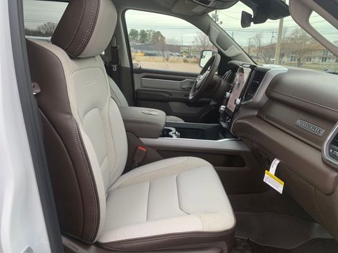New 2026 RAM 1500 Laramie AWD/4WD image 29