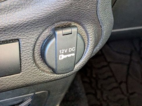 Used 2017 Jeep Wrangler Sport w/ Quick Order Package 24S AWD/4WD image 28