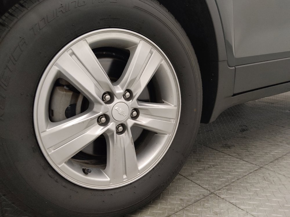 Used 2020 Chevrolet Trax LS w/ Tint and Cruise Package FWD image 31
