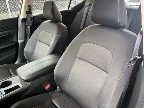 Used 2025 Nissan Altima 2.5 SV image 36