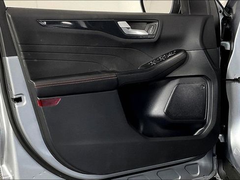 Used 2023 Ford Escape ST-Line image 24