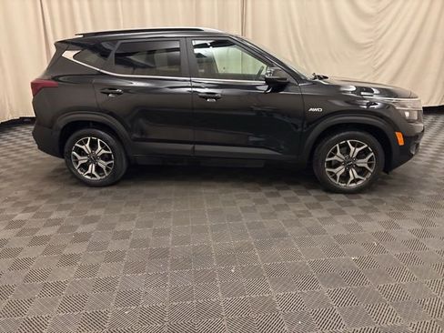 Used 2023 Kia Seltos EX AWD/4WD image 4