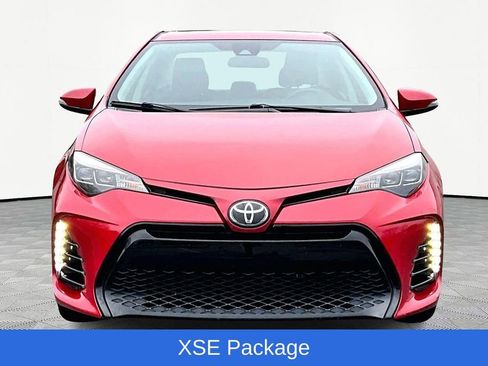 Used 2019 Toyota Corolla XSE image 3