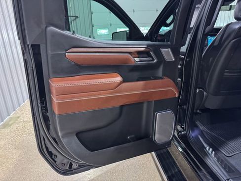 Used 2024 GMC Sierra 1500 Denali Ultimate AWD/4WD image 19