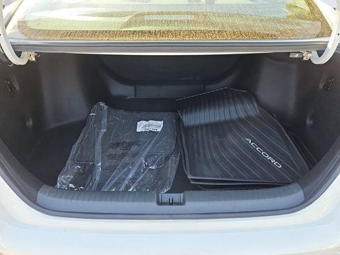 Certified 2025 Honda Accord LX image 29
