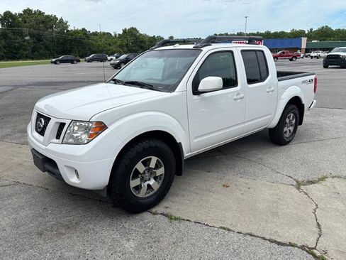 Used 2011 Nissan Frontier PRO-4X w/ Pro-4x Luxury Pkg AWD/4WD image 12