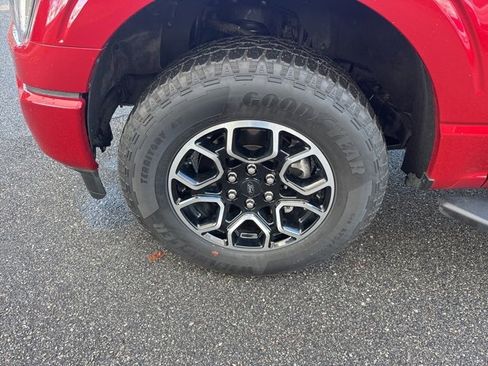 Certified 2022 Ford F150 XLT w/ Equipment Group 302A High image 5