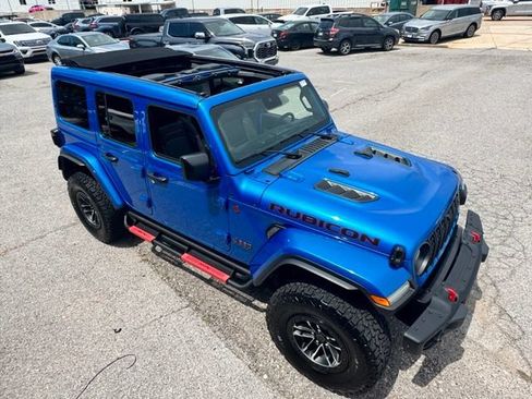 Used 2024 Jeep Wrangler Unlimited Rubicon AWD/4WD image 36
