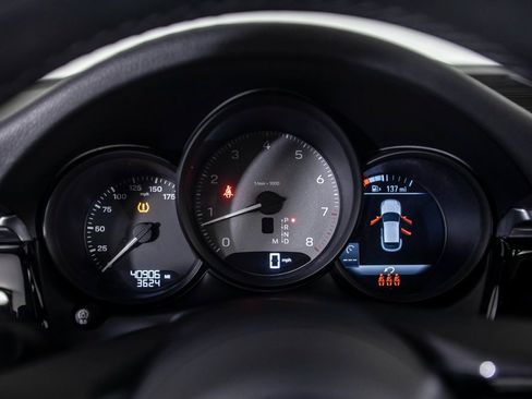 Used 2023 Porsche Macan S image 17