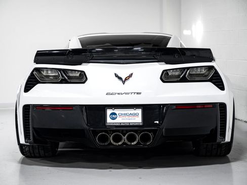 Used 2015 Chevrolet Corvette Z06 w/ 3LZ Preferred Equipment Group image 4