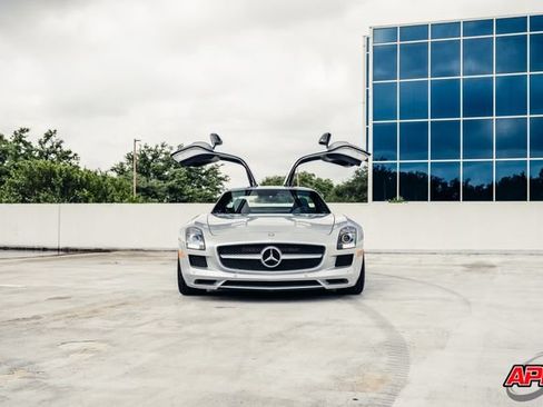 Used 2011 Mercedes-Benz SLS AMG Coupe image 50