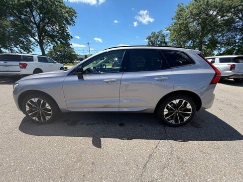 Used 2026 Volvo XC60 B5 Plus w/ Protection Package Premier AWD/4WD image 11