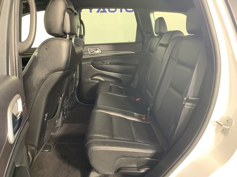 Used 2018 Jeep Grand Cherokee Limited RWD image 31