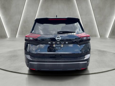 Used 2025 Nissan Rogue SV AWD/4WD image 6