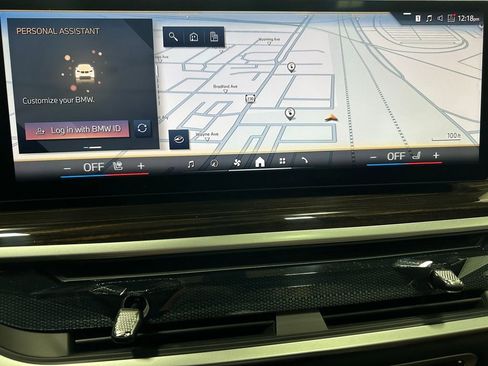 Used 2025 BMW X5 xDrive50e w/ M Sport Package image 25