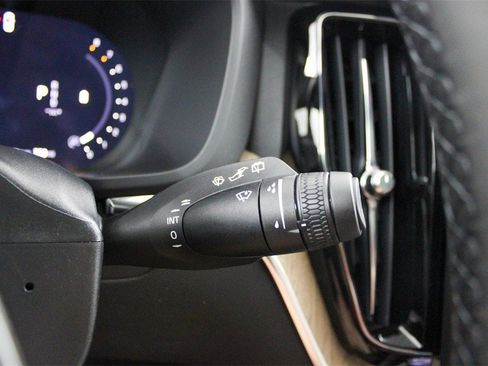 New 2026 Volvo XC60 B5 Plus w/ Protection Package Premier image 48