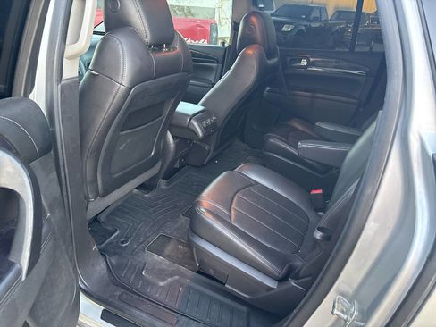 Used 2017 Buick Enclave Leather image 5