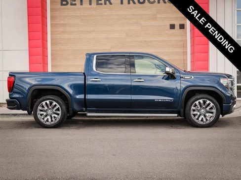 Used 2022 GMC Sierra 1500 Denali w/ Denali Reserve Package AWD/4WD image 2