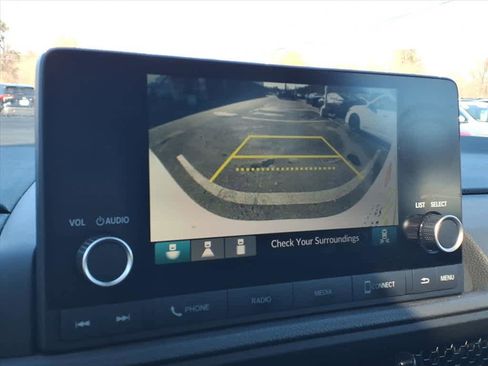 Used 2024 Honda CR-V EX image 11