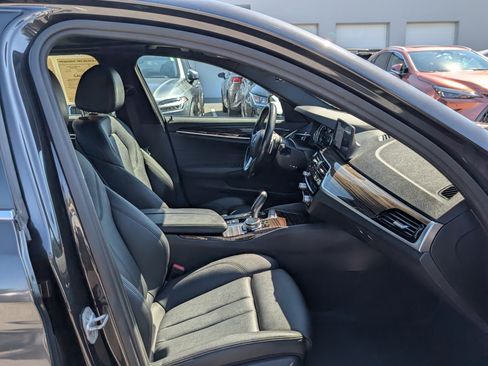 Used 2018 BMW 530i xDrive AWD/4WD image 11