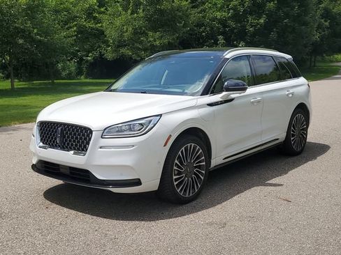 Used 2022 Lincoln Corsair Grand Touring w/ Elements Technology Bundle AWD/4WD image 2