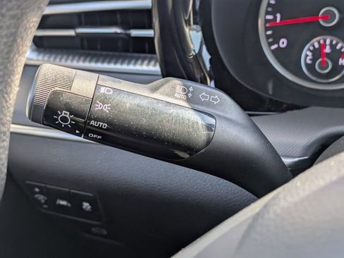 Used 2022 Kia K5 LXS image 25