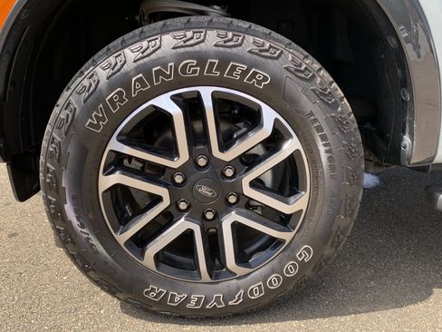 Used 2024 Ford Ranger Lariat w/ FX4 Off-Road Package AWD/4WD image 50