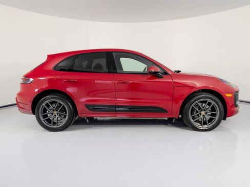 Certified 2025 Porsche Macan Turbo image 10