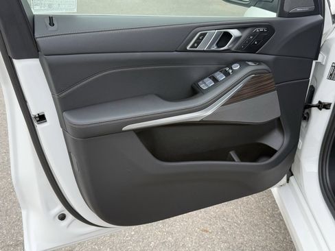 Used 2025 BMW X7 xDrive40i image 20