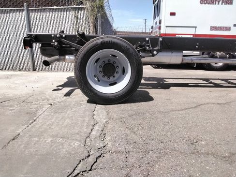 New 2025 Ford F550 2WD Regular Cab Super Duty w/ XL Chrome Package image 21