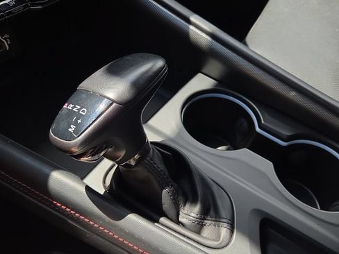 Used 2024 Dodge Durango GT RWD image 22