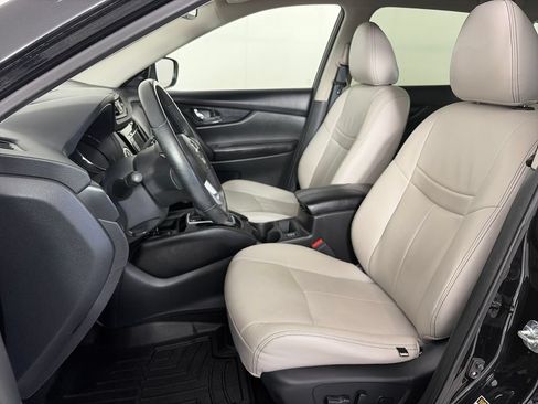 Used 2019 Nissan Rogue SL AWD/4WD image 11