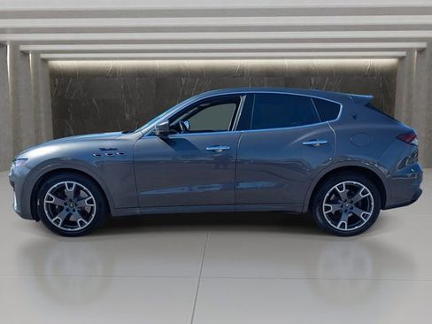 Used 2023 Maserati Levante Modena AWD/4WD image 2